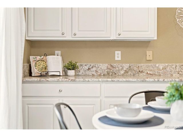 5389 S Quatar Cir, Aurora, CO 80015