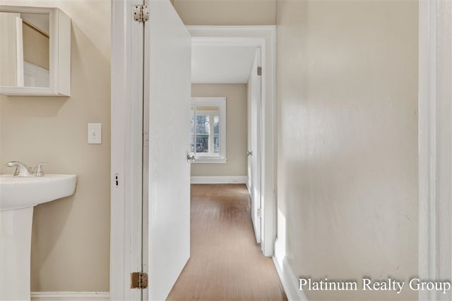 254 W Southern Avenue, Muskegon, MI 49441