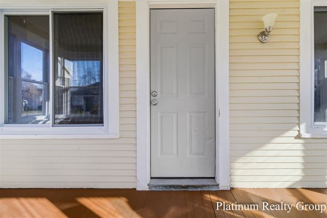 254 W Southern Avenue, Muskegon, MI 49441