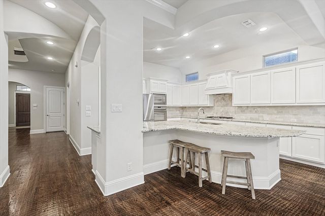 2812 Cedar Elm Drive, Carrollton, TX 75010