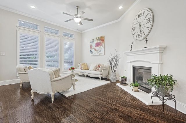 2812 Cedar Elm Drive, Carrollton, TX 75010