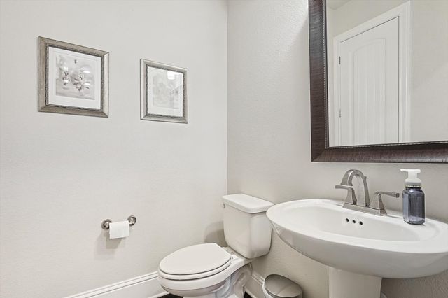 2812 Cedar Elm Drive, Carrollton, TX 75010