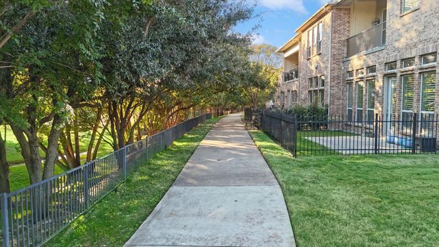 2812 Cedar Elm Drive, Carrollton, TX 75010