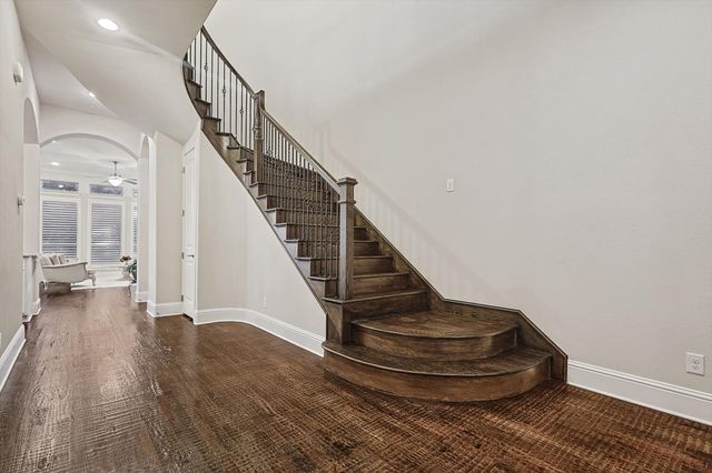 2812 Cedar Elm Drive, Carrollton, TX 75010