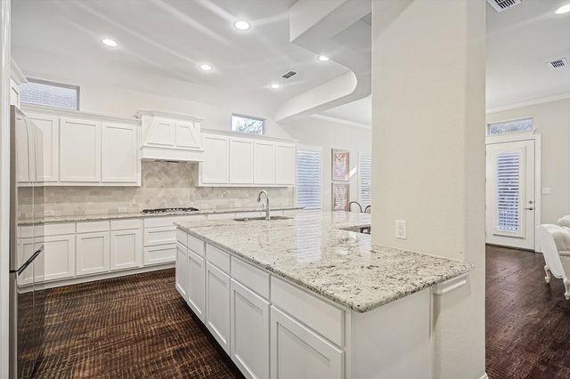 2812 Cedar Elm Drive, Carrollton, TX 75010