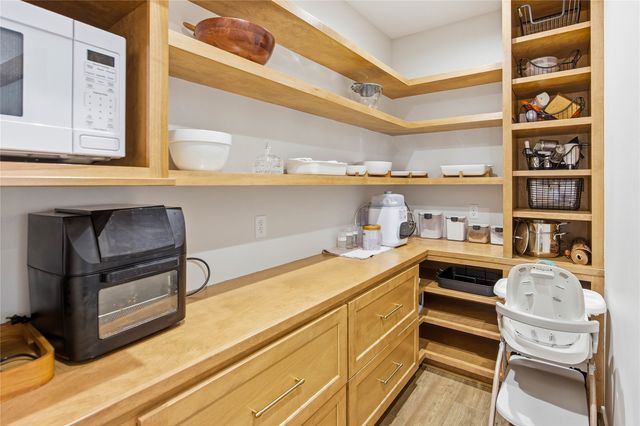 5014 176th Street, Urbandale, IA 50432