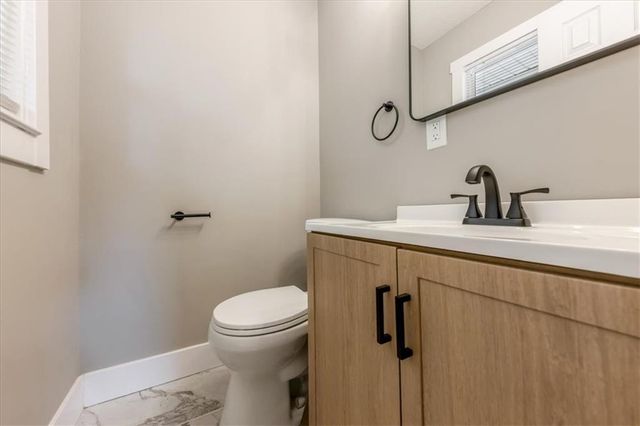 8116 Wayne Avenue, Kansas City, MO 64131