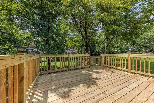 8116 Wayne Avenue, Kansas City, MO 64131