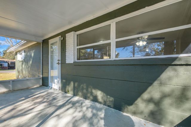 2012 Woodstock Lane, Tallahassee, FL 32303