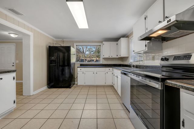 2012 Woodstock Lane, Tallahassee, FL 32303