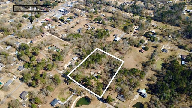29398 Magnolia Dr, Walker, LA 70785