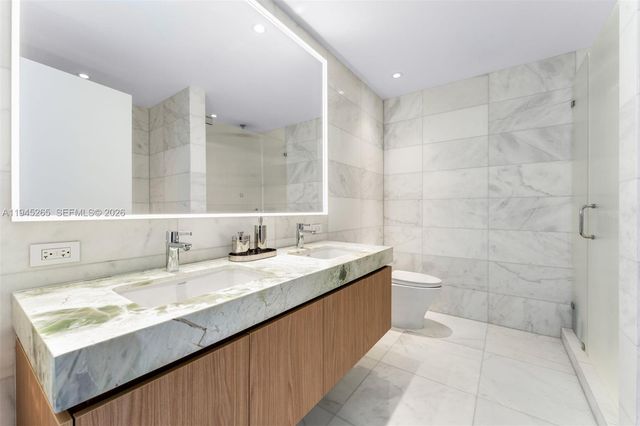 500 Alton Rd 2105, Miami Beach, FL 33139