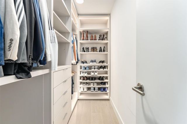 500 Alton Rd 2105, Miami Beach, FL 33139