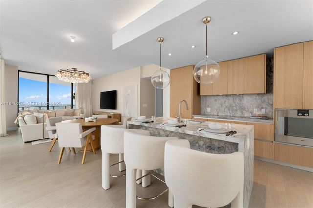 500 Alton Rd 2105, Miami Beach, FL 33139