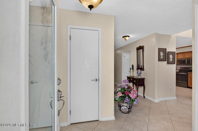 12024 ARBOR LAKE Drive, Jacksonville, FL 32225