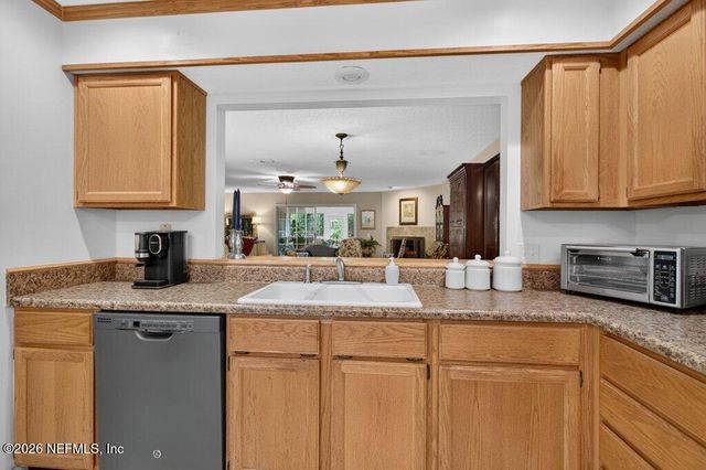 12024 ARBOR LAKE Drive, Jacksonville, FL 32225