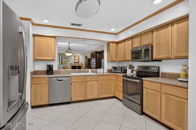 12024 ARBOR LAKE Drive, Jacksonville, FL 32225