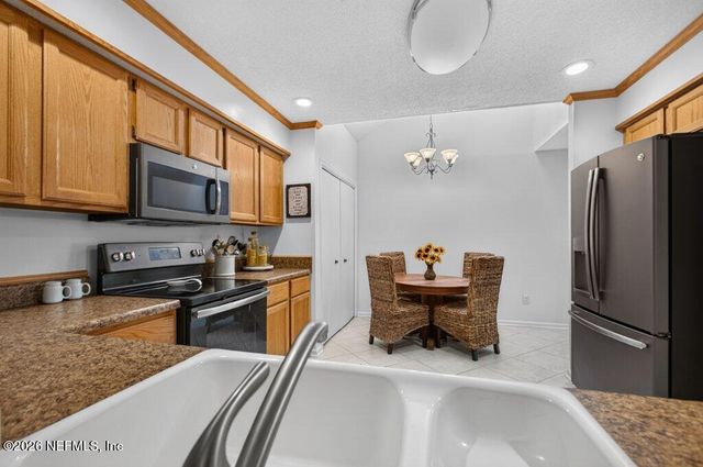 12024 ARBOR LAKE Drive, Jacksonville, FL 32225
