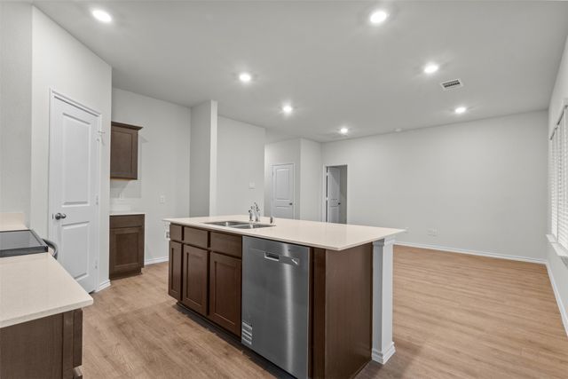 6537 Shoreline Lane, Princeton, TX 75407