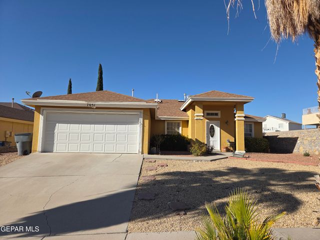 7051 CROWN RIDGE Drive, El Paso, TX 79912