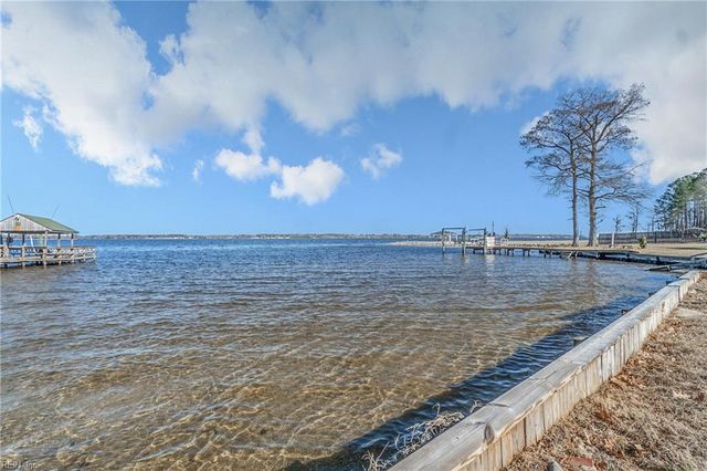 106 Shore DR, Hertford, NC 27944