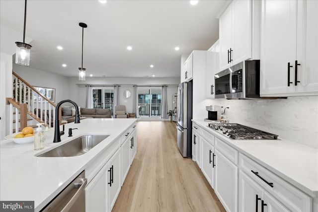 1612 KIRKMAN ST, Dumfries, VA 22026