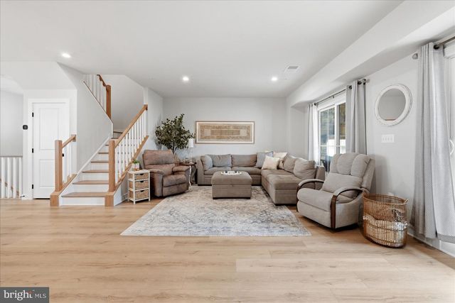 1612 KIRKMAN ST, Dumfries, VA 22026