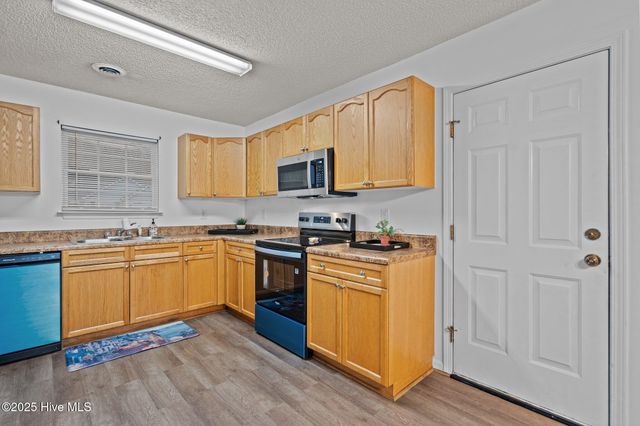 1018 Ashland Way, Leland, NC 28451
