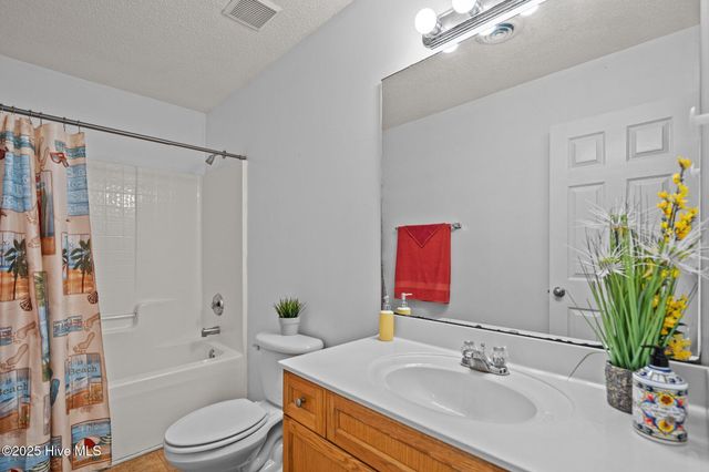 1018 Ashland Way, Leland, NC 28451