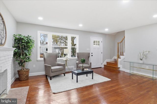 109 S HURON DR, Oxon Hill, MD 20745