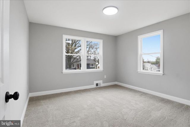 109 S HURON DR, Oxon Hill, MD 20745