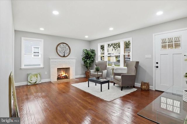 109 S HURON DR, Oxon Hill, MD 20745