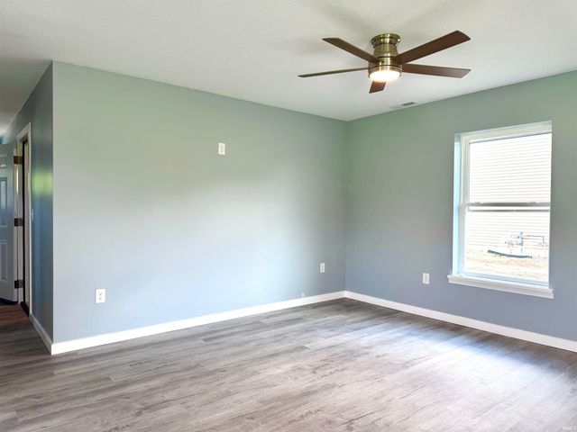 819 N Grant Street, Gas City, IN 46933
