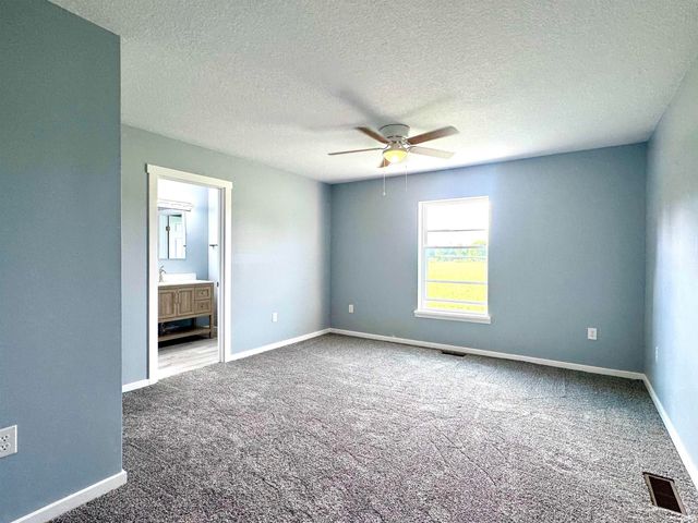 819 N Grant Street, Gas City, IN 46933