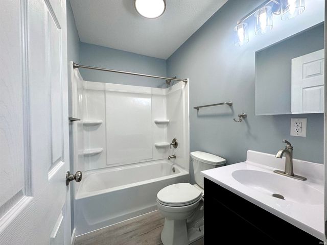 819 N Grant Street, Gas City, IN 46933