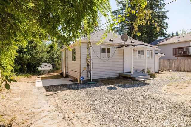 1141 West Avenue, Port Orchard, WA 98366