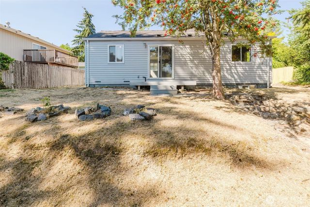 1141 West Avenue, Port Orchard, WA 98366