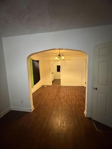 5053 N 28th STREET, Milwaukee, WI 53209