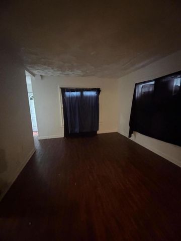5053 N 28th STREET, Milwaukee, WI 53209