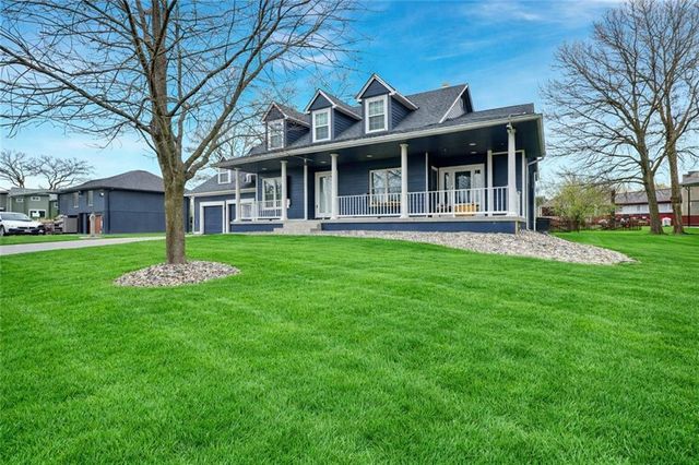 207 Saponi Lane, Lake Winnebago, MO 64034