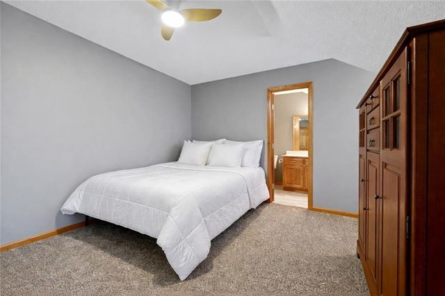 207 Saponi Lane, Lake Winnebago, MO 64034