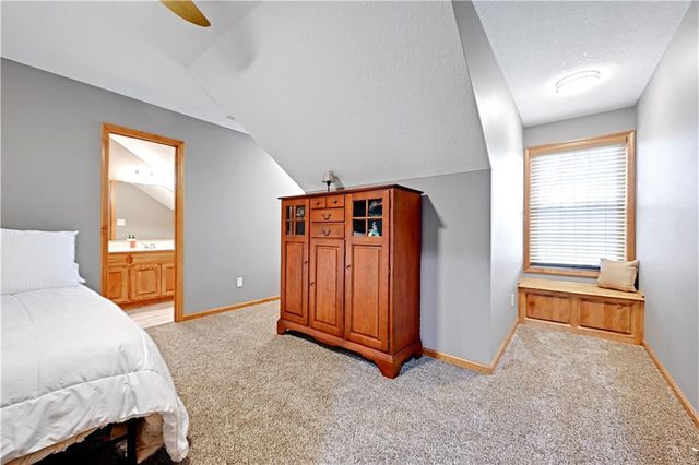 207 Saponi Lane, Lake Winnebago, MO 64034