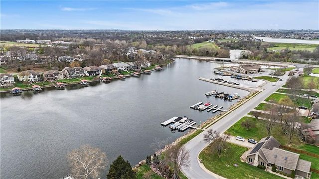 207 Saponi Lane, Lake Winnebago, MO 64034