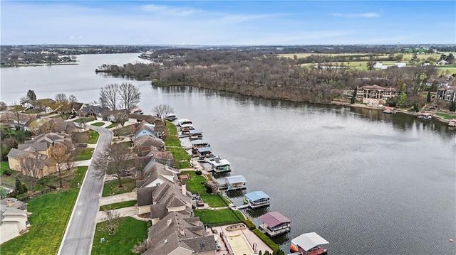207 Saponi Lane, Lake Winnebago, MO 64034