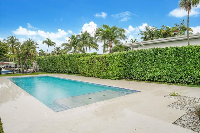 801 NE 76th St, Miami, FL 33138