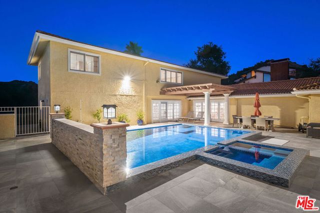 2315 N Hobart Boulevard, Los Angeles, CA 90027