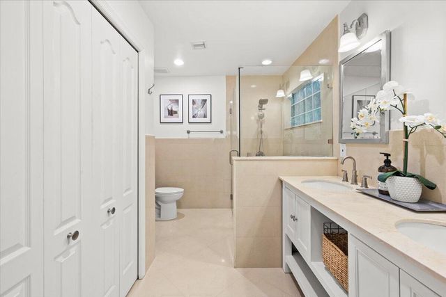 14525 NW 88th Avenue, Miami Lakes, FL 33018