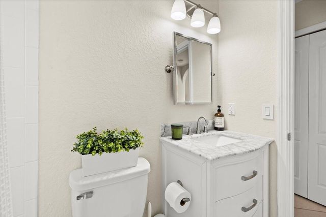 14525 NW 88th Avenue, Miami Lakes, FL 33018