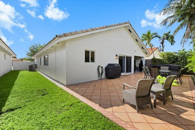 14525 NW 88th Avenue, Miami Lakes, FL 33018
