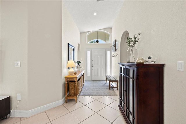 14525 NW 88th Avenue, Miami Lakes, FL 33018